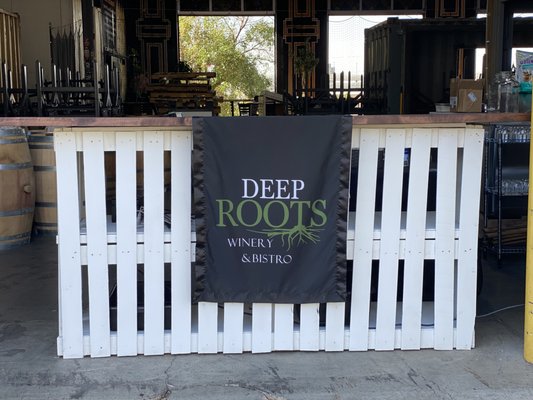 Deep Roots Winery & Bistro - RiNo by null