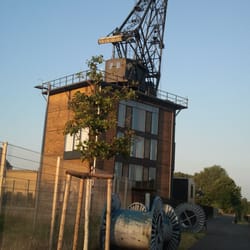 Spreeufer/Spreeknick Htw, Kranhaus und Samsung
