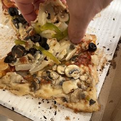 Pendeli's Pizza - Not much sauce