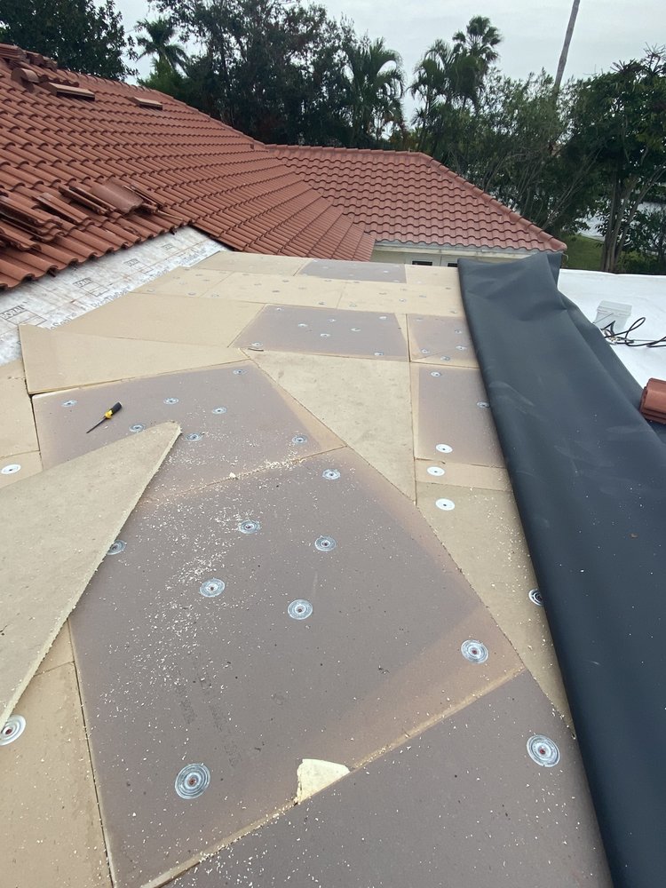 Slide of DE LEON V GENERAL SERVICES