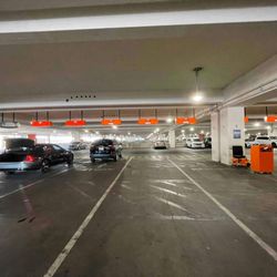 Sixt Rent A Car - SIXT Car rental Phoenix Sky Harbor Airport