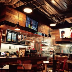 Burger Foundry - Counter and kitchen