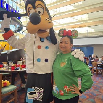 Chef Mickey's - American Near Me - Lake Buena Vista, Florida