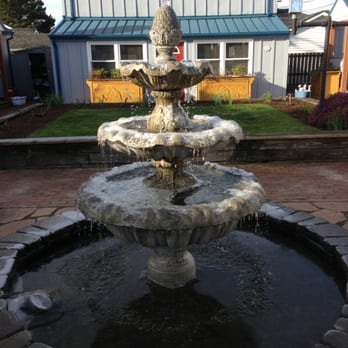 Inn at Haystack Rock - Site 2 - Courtyard view.. CF - Hotels Near Me - Cannon Beach, Oregon Inn at Haystack Rock - Site 2 - Courtyard view.. CF - Hotels Near Me - Cannon Beach, Oregon