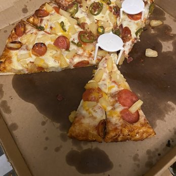Mountain Mike's Pizza - I guess they ran out of pepperonis and bacon but sure did charge me for it - Pizza Near Me - Fresno, California Mountain Mike's Pizza - I guess they ran out of pepperonis and bacon but sure did charge me for it - Pizza Near Me - Fresno, California