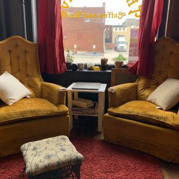 The Beanhive - Eclectic, thrift store vibe with well worn seating - Coffee & Tea Near Me - Galesburg, Illinois