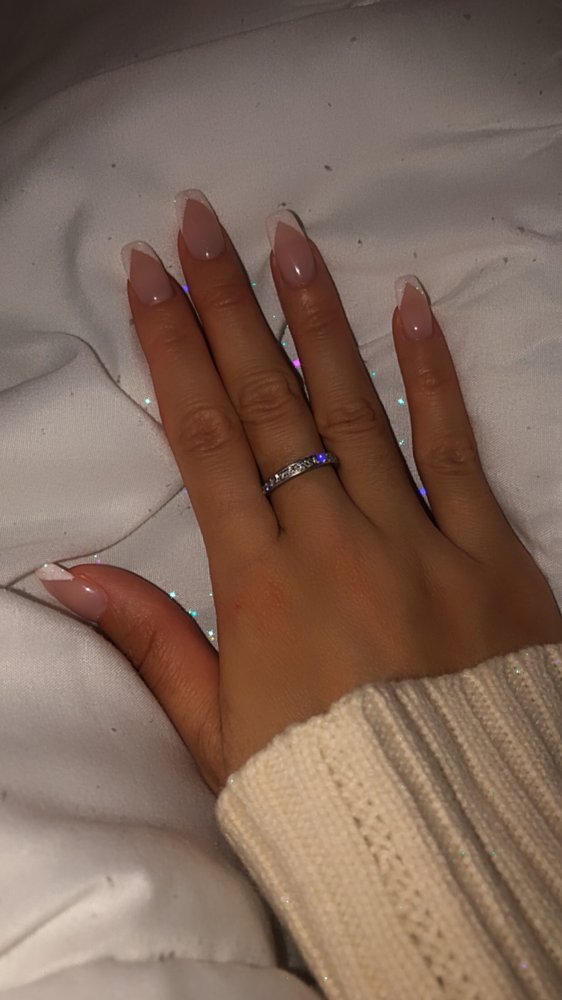 IZABELA’S Updated September 2024 61 Photos & 74 Reviews 444 W