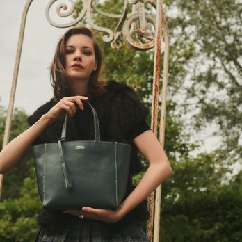 LOXWOOD Le Cabas Parisien - Leather Goods Near Me - Paris, 75 LOXWOOD Le Cabas Parisien - Leather Goods Near Me - Paris, 75