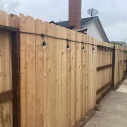 Ergeon - Nail up wood fence installation
