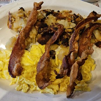 Flemington Diner - Eggs, bacon, and potatoes. - Diners Near Me - Flemington, New Jersey Flemington Diner - Eggs, bacon, and potatoes. - Diners Near Me - Flemington, New Jersey