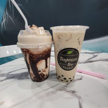 Teapresso Bar - Twix Crunch ($7.99) and roasted oolong milk tea ($6.99).  Boba topping extra 75 cents - Bubble Tea Near Me - Honolulu, Hawaii