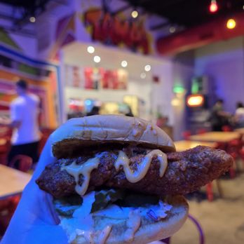 Dave's Hot Chicken - $14.99 Dave's #2 - Chicken Shop Near Me - Tampa, Florida Dave's Hot Chicken - $14.99 Dave's #2 - Chicken Shop Near Me - Tampa, Florida