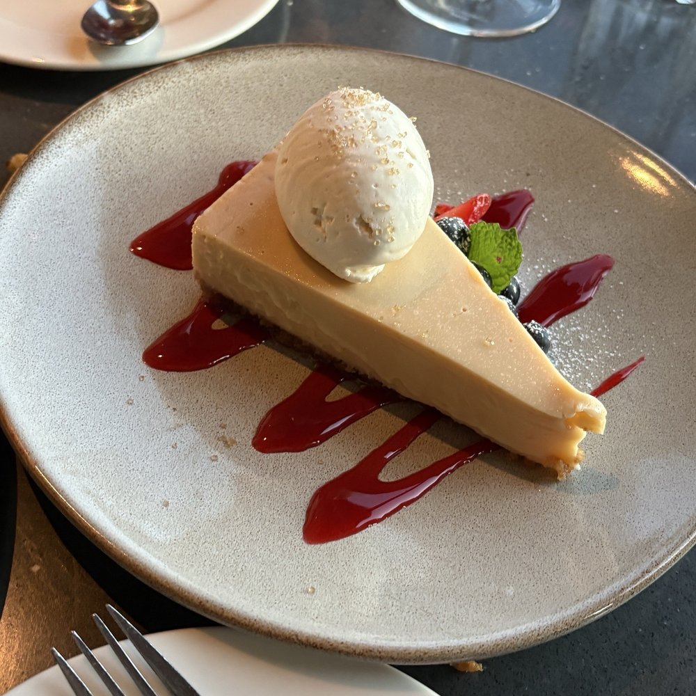 Six Seven Restaurant - Key Lime Pie - New American Near Me - Seattle, Washington Six Seven Restaurant - Key Lime Pie - New American Near Me - Seattle, Washington