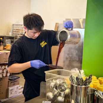 Alice’s Kitchen - Hong Kong way of making silky milk tea - Noodles Near Me - Temple City, California