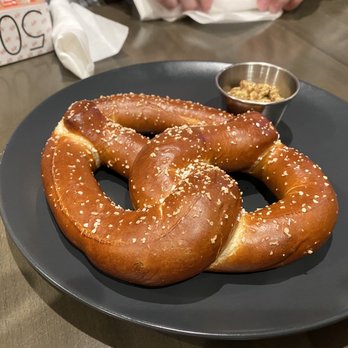 Scratch Kitchen at 300 Suns Brewing - Pretzel - Burgers Near Me - Longmont, Colorado Scratch Kitchen at 300 Suns Brewing - Pretzel - Burgers Near Me - Longmont, Colorado