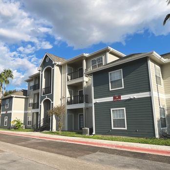Lago Del Mar - Apartments Near Me - Laredo, Texas Lago Del Mar - Apartments Near Me - Laredo, Texas