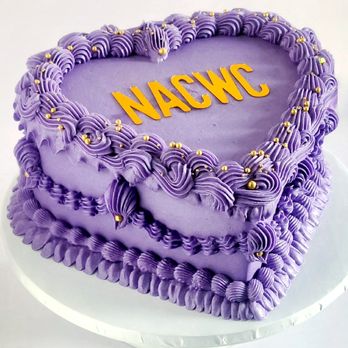 Mama J Bakes - Vintage-style Heart Cake in Ultimate Vanilla - Bakeries Near Me