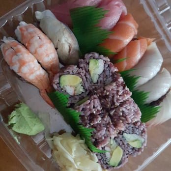 Kawa Sushi - Purple sushi rice - Sushi Bars Near Me - Houston, Texas