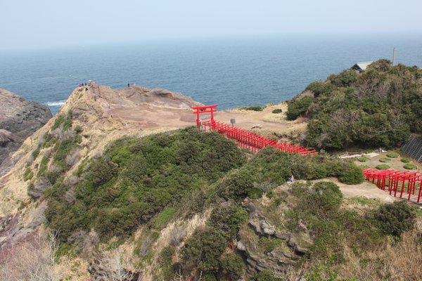 Motonosumi Shrine by null