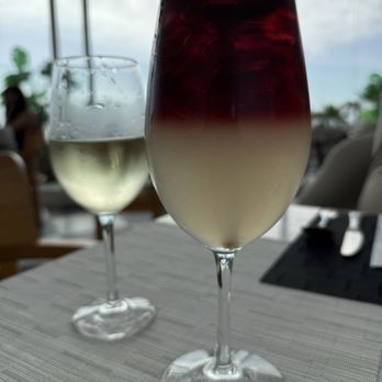 Sunset Villa Bistro - Sangria & Sauvignon Blanc - Restaurants Near Me - Rosarito, BCN