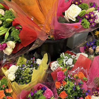 Austin Flower - For the busy folk who just want to run in and out with a little something - Nurseries & Gardening Near Me - Austin, Texas