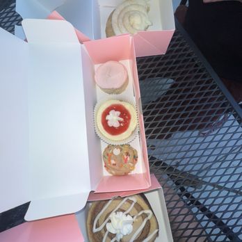 Crumbl - Winter Park - Single Single Mini 3-Pack - Bakeries Near Me - Winter Park, Florida Crumbl - Winter Park - Single Single Mini 3-Pack - Bakeries Near Me - Winter Park, Florida