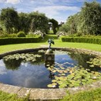 Castle Howard - Landmarks & Historical Buildings Near Me