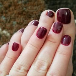 Jennifer's Nails - Simple mani/pedi but Liz went to lengths to get my shellac mani to match my pedi color!