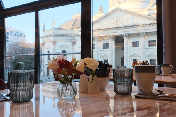 Hilton Berlin by null