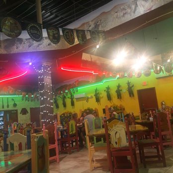 El Sombrero Mexican Restaurant - Mexican Near Me - Palmetto, Florida El Sombrero Mexican Restaurant - Mexican Near Me - Palmetto, Florida