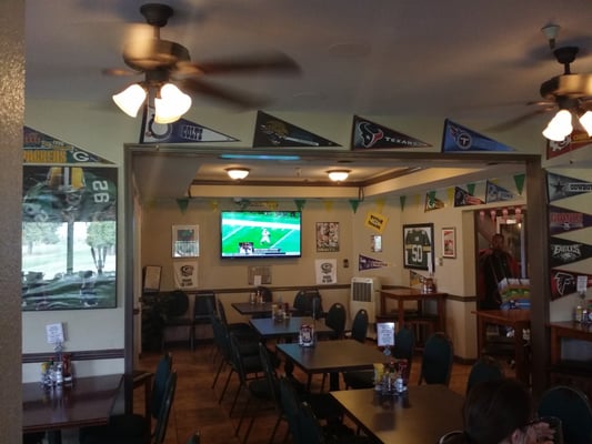 Peoria Pines Golf & Restaurant by null