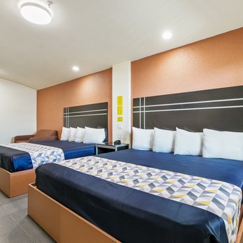 LightHouse Inn - Lighthouse Inn - Double King Room - Hotels Near Me - South Padre Island, Texas LightHouse Inn - Lighthouse Inn - Double King Room - Hotels Near Me - South Padre Island, Texas