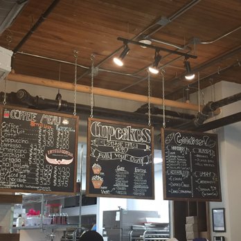 Molly's Cupcakes - Chalkboard menu - Cupcakes Near Me - Chicago, Illinois