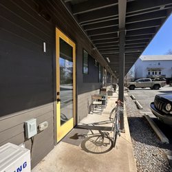Con Leche Coffee - Back entrance facing parking lot