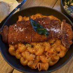 Spicy rigatoni with chicken Spicy rigatoni with chicken