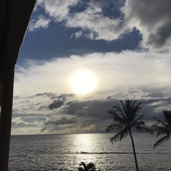 Menehune Shores Condominium - Vacation Rentals Near Me - Kihei, Hawaii Menehune Shores Condominium - Vacation Rentals Near Me - Kihei, Hawaii