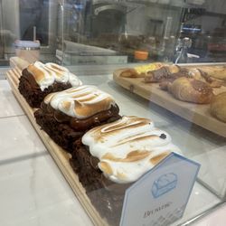 A Family - Brownie
