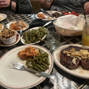 The Star Hotel - 14 oz rib eye with garlic and all the sides - American Near Me - Elko, Nevada The Star Hotel - 14 oz rib eye with garlic and all the sides - American Near Me - Elko, Nevada