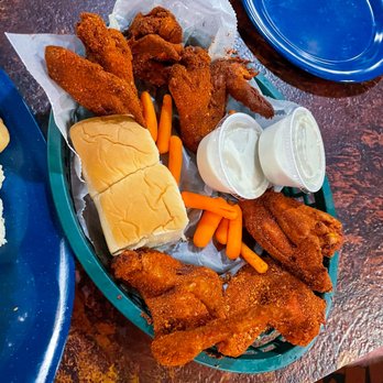 Central BBQ - Wings (dry) - Barbeque Near Me - Memphis, Tennessee
