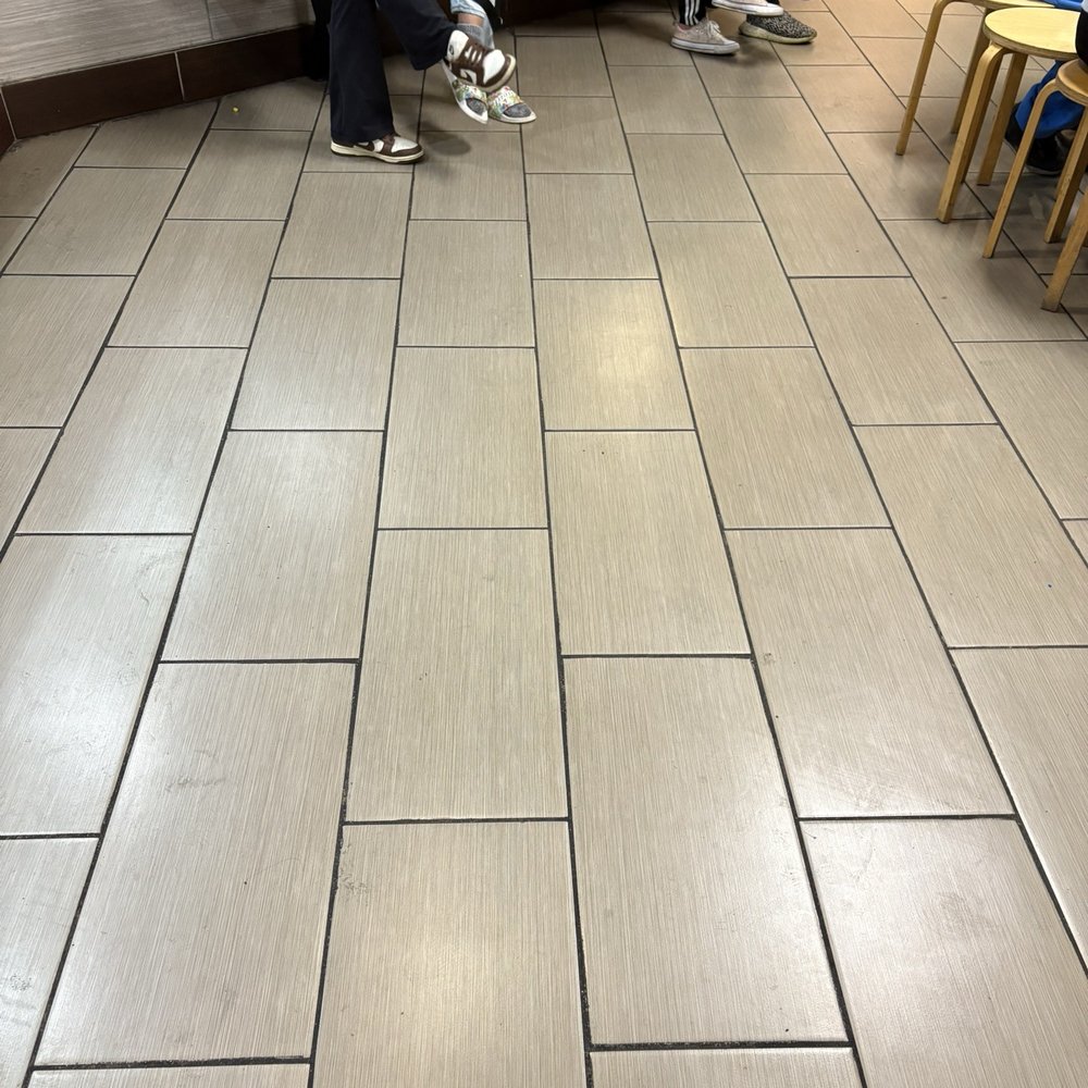 Snow Bowl - Empty space where there could be a large table - Bubble Tea Near Me - Newark, California Snow Bowl - Empty space where there could be a large table - Bubble Tea Near Me - Newark, California