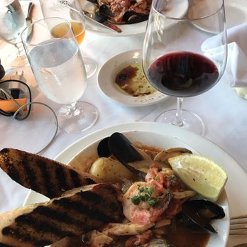 Al Porto - Italian Near Me - Vancouver, British Columbia