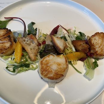 Ramsay's Kitchen - Pan-Seared Scallops* - American Near Me - Boston, Massachusetts