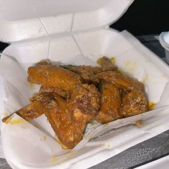 Daquiri Factory - Honey gold wings - Hookah Bars Near Me - Fort Lauderdale, Florida Daquiri Factory - Honey gold wings - Hookah Bars Near Me - Fort Lauderdale, Florida