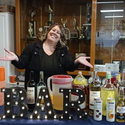 Tying The Knot - Our entertaining bartender