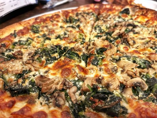 Ernie's Pizzeria by null