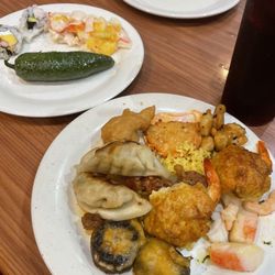 China King Super Buffet - Medley of items