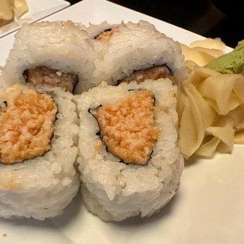 La Zona Sushi - La Zona Basic Roll - Sushi Bars Near Me - Los Angeles, California