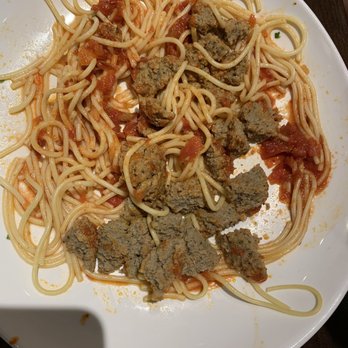 Olive Garden Italian Restaurant - My daughter's spaghetti plate + a side of spaghetti and 3 meatballs. She ate everything but 1 meatball. - Italian Near Me - Prosper, Texas Olive Garden Italian Restaurant - My daughter's spaghetti plate + a side of spaghetti and 3 meatballs. She ate everything but 1 meatball. - Italian Near Me - Prosper, Texas