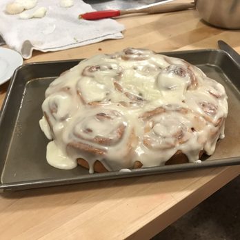 Sur La Table - Cinnamon rolls - Kitchen Supplies Near Me - White Plains, New York