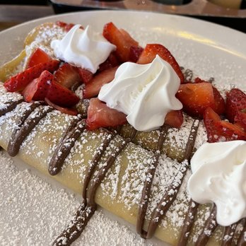 Broken Yolk Cafe - Breakfast & Brunch Near Me - Costa Mesa, California